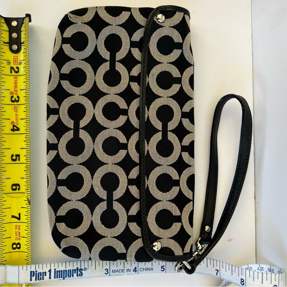 Coach wristlet - Picture 2 of 6